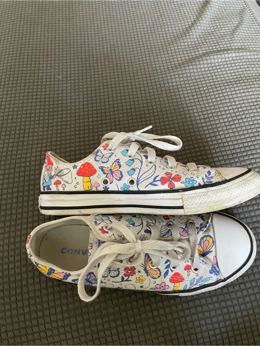 Converse kids low